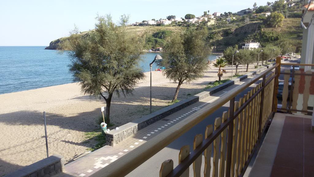 Noemi Villa Agnone Bagni Buitenkant foto