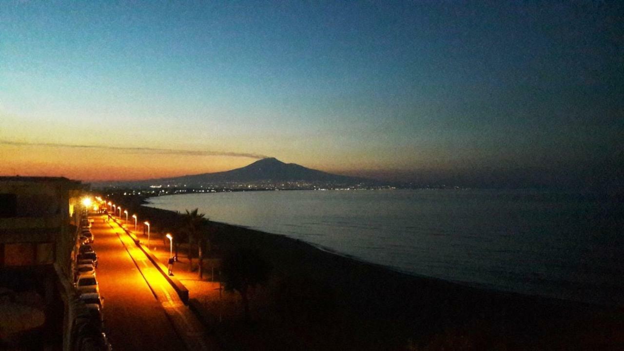 Noemi Villa Agnone Bagni Buitenkant foto